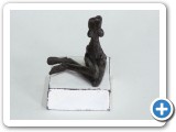 seated nude 004